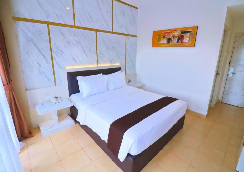 Hotel Grand Malioboro Yogyakarta Exterior foto