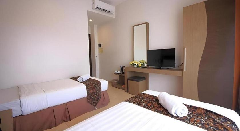 Hotel Grand Malioboro Yogyakarta Exterior foto