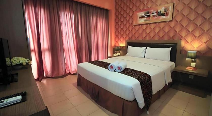 Hotel Grand Malioboro Yogyakarta Exterior foto